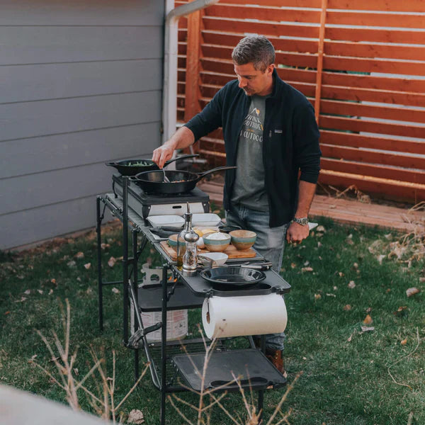 OUTDOOR KITCHENS